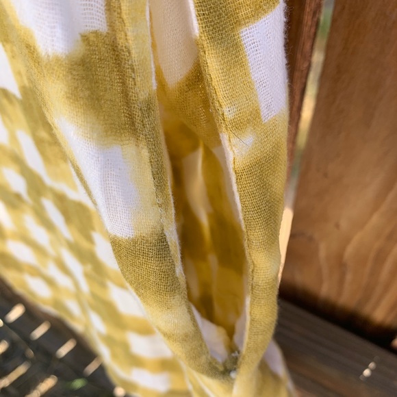 Forever 21 yellow Collar sleeveless flannel - Picture 4 of 6